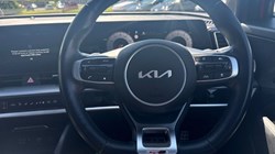 2022 (72) KIA SPORTAGE 1.6T GDi HEV GT-Line S 5dr Auto AWD 5496826