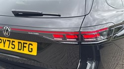 2025 (75) VOLKSWAGEN PASSAT 1.5 TSI eHybrid R-Line 5dr DSG 5474641