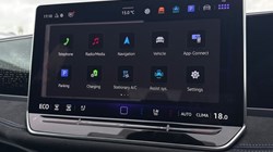2025 (75) VOLKSWAGEN PASSAT 1.5 TSI eHybrid R-Line 5dr DSG 5474623