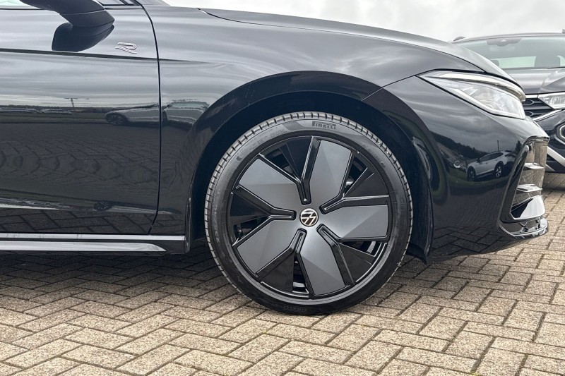 2025 (75) VOLKSWAGEN PASSAT 1.5 TSI eHybrid R-Line 5dr DSG 5474610