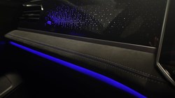 2025 (75) VOLKSWAGEN PASSAT 1.5 TSI eHybrid R-Line 5dr DSG 5474644