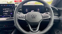 2025 (75) VOLKSWAGEN PASSAT 1.5 TSI eHybrid R-Line 5dr DSG 5474619