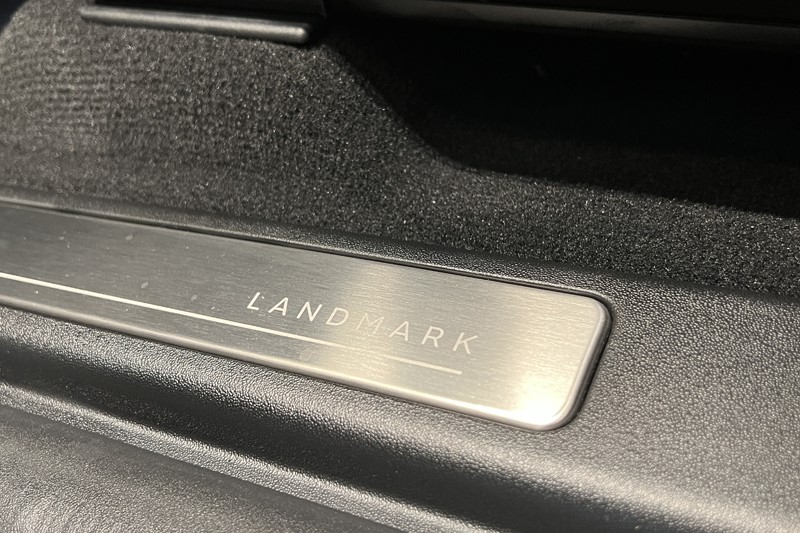  LAND ROVER DISCOVERY SPORT 1.5 P270e Landmark 5dr Auto [5 Seat] 5408040