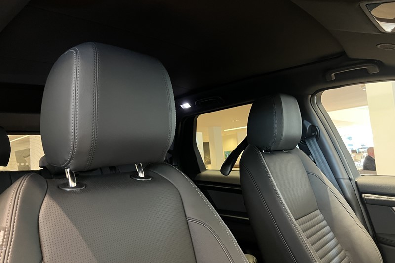  LAND ROVER DISCOVERY SPORT 1.5 P270e Landmark 5dr Auto [5 Seat] 5408026