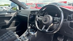 2020 (20) VOLKSWAGEN GOLF 1.4 TSI GTE Advance 5dr DSG 5508886