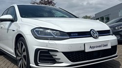 2020 (20) VOLKSWAGEN GOLF 1.4 TSI GTE Advance 5dr DSG 5508913
