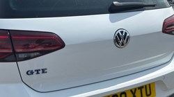 2020 (20) VOLKSWAGEN GOLF 1.4 TSI GTE Advance 5dr DSG 5508916