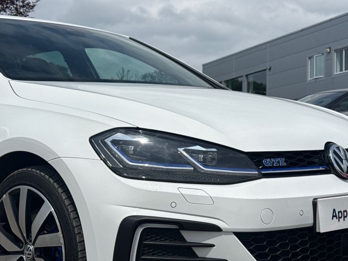 2020 (20) VOLKSWAGEN GOLF 1.4 TSI GTE Advance 5dr DSG 5508911