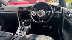 2020 (20) VOLKSWAGEN GOLF 1.4 TSI GTE Advance 5dr DSG 5508897