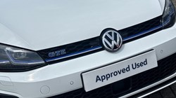 2020 (20) VOLKSWAGEN GOLF 1.4 TSI GTE Advance 5dr DSG 5508912
