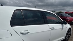 2020 (20) VOLKSWAGEN GOLF 1.4 TSI GTE Advance 5dr DSG 5508910