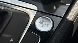 2020 (20) VOLKSWAGEN GOLF 1.4 TSI GTE Advance 5dr DSG 5508918