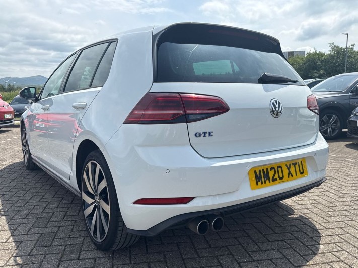 2020 (20) VOLKSWAGEN GOLF 1.4 TSI GTE Advance 5dr DSG 5508915