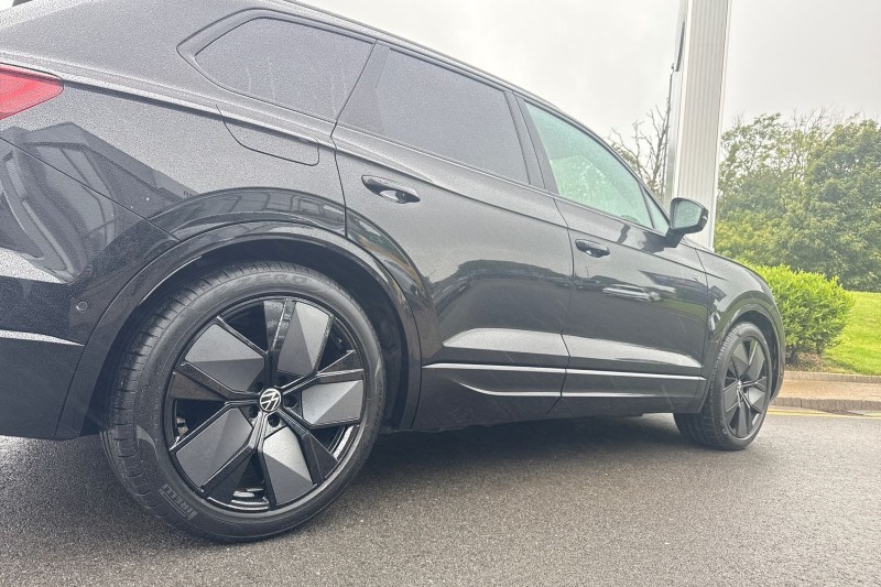 2026 (75) VOLKSWAGEN TOUAREG 3.0 V6 TDI 4Motion 286 Final Edition 5dr Tip Auto 5501074