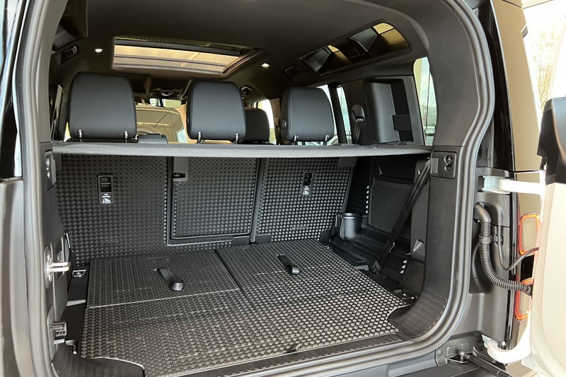  LAND ROVER DEFENDER 3.0 D250 X-Dynamic SE 110 5dr Auto 4971152