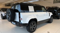 LAND ROVER DEFENDER 3.0 D250 X-Dynamic SE 110 5dr Auto 4971147