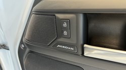 LAND ROVER DEFENDER 3.0 D250 X-Dynamic SE 110 5dr Auto 4971161