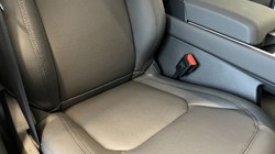 LAND ROVER DEFENDER 3.0 D250 X-Dynamic SE 110 5dr Auto 4971163