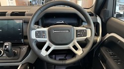LAND ROVER DEFENDER 3.0 D250 X-Dynamic SE 110 5dr Auto 4971167