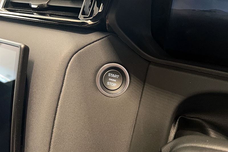  LAND ROVER RANGE ROVER VELAR 2.0 D200 MHEV Dynamic SE 5dr Auto 5266432