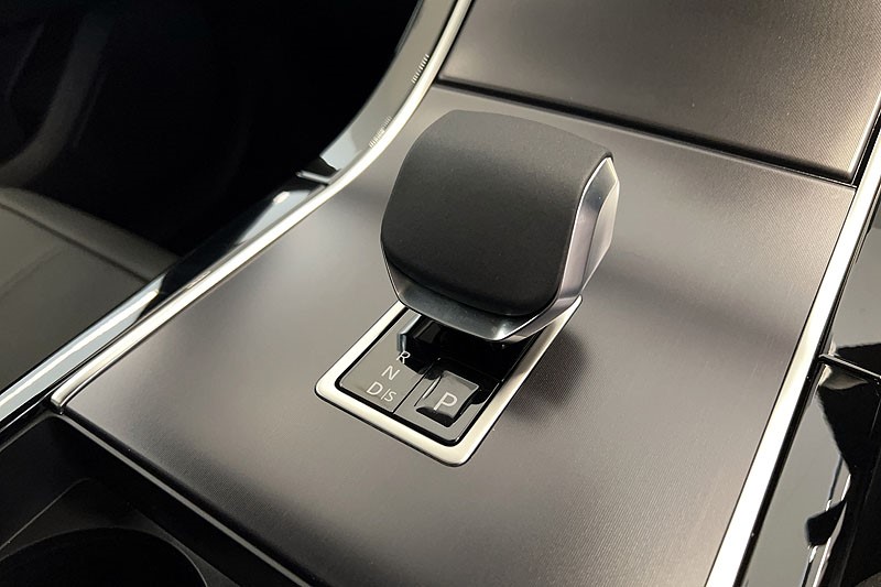  LAND ROVER RANGE ROVER VELAR 2.0 D200 MHEV Dynamic SE 5dr Auto 5266430