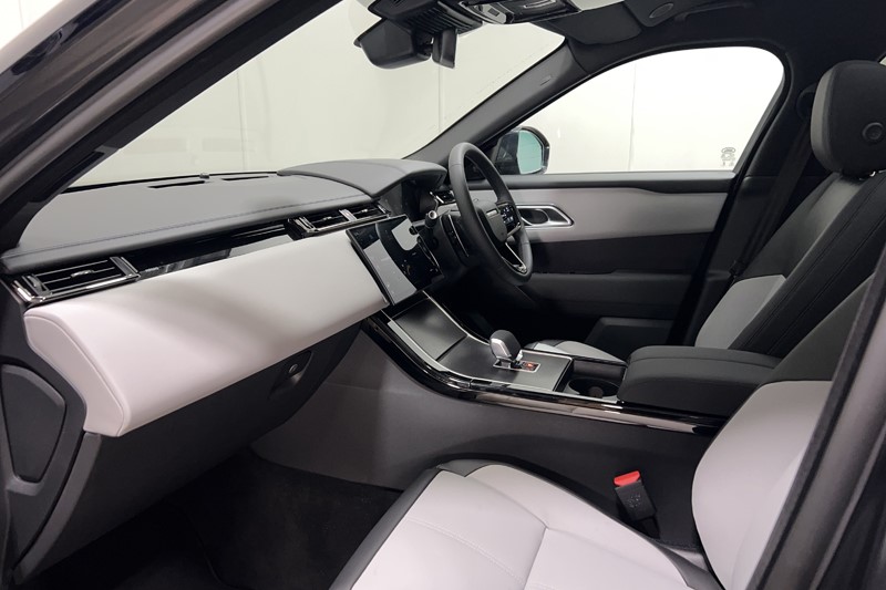  LAND ROVER RANGE ROVER VELAR 2.0 D200 MHEV Dynamic SE 5dr Auto 5412341