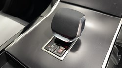 LAND ROVER RANGE ROVER VELAR 2.0 D200 MHEV Dynamic SE 5dr Auto 5412332