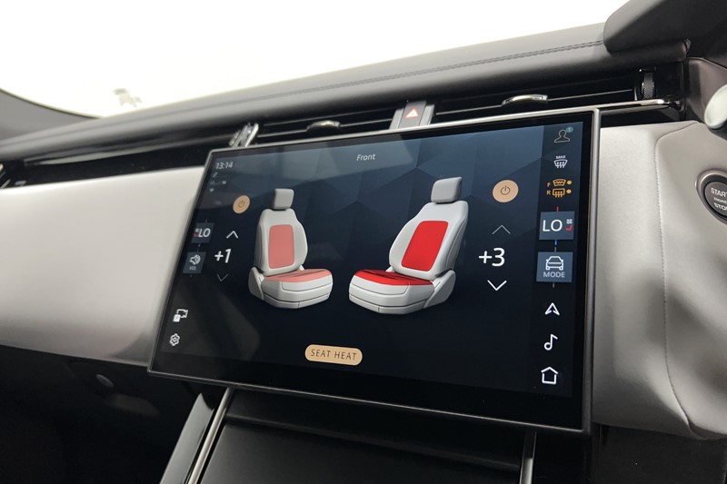  LAND ROVER RANGE ROVER VELAR 2.0 D200 MHEV Dynamic SE 5dr Auto 5412339