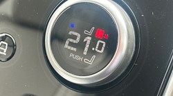 2020 (20) LAND ROVER DISCOVERY SPORT 2.0 D180 SE 5dr Auto 5503130