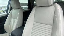 2020 (20) LAND ROVER DISCOVERY SPORT 2.0 D180 SE 5dr Auto 5503133