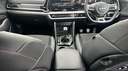 2024 (24) KIA SPORTAGE 1.6T GDi 157 48V ISG GT-Line 5dr 5517058