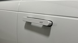 LAND ROVER RANGE ROVER SPORT 3.0 D300 Dynamic SE 5dr Auto 5586708