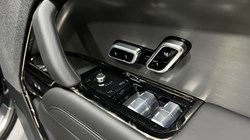 LAND ROVER RANGE ROVER SPORT 3.0 D300 Dynamic SE 5dr Auto 5586680