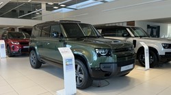 LAND ROVER DEFENDER 3.0 D250 X-Dynamic SE 110 5dr Auto 5590896