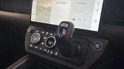 LAND ROVER DEFENDER 3.0 D250 X-Dynamic SE 110 5dr Auto 5590929