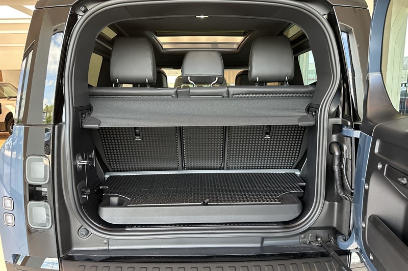  LAND ROVER DEFENDER 3.0 D350 X-Dynamic HSE 90 3dr Auto 5591039