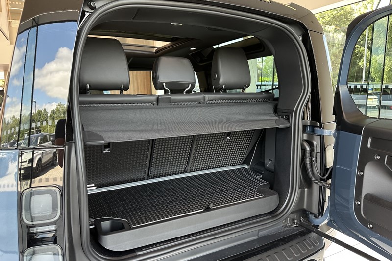  LAND ROVER DEFENDER 3.0 D350 X-Dynamic HSE 90 3dr Auto 5591040