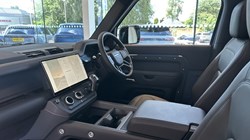LAND ROVER DEFENDER 3.0 D350 X-Dynamic HSE 90 3dr Auto 5591037