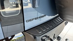 LAND ROVER DEFENDER 3.0 D350 X-Dynamic HSE 90 3dr Auto 5591043