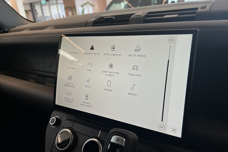  LAND ROVER DEFENDER 3.0 D350 X-Dynamic HSE 110 5dr Auto 5300792