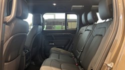 LAND ROVER DEFENDER 3.0 D350 X-Dynamic HSE 110 5dr Auto 5300769