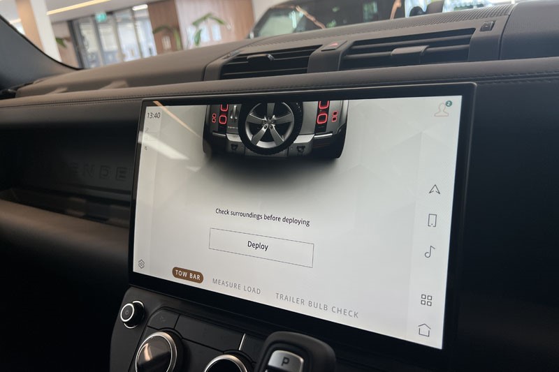  LAND ROVER DEFENDER 3.0 D350 X-Dynamic HSE 110 5dr Auto 5300793