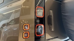 LAND ROVER DEFENDER 3.0 D350 X-Dynamic HSE 110 5dr Auto 5300766