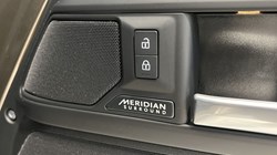 LAND ROVER DEFENDER 3.0 D350 X-Dynamic HSE 110 5dr Auto 5300777