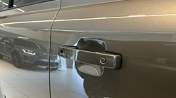 LAND ROVER DEFENDER 3.0 D350 X-Dynamic HSE 110 5dr Auto 5300794