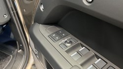 LAND ROVER DEFENDER 3.0 D350 X-Dynamic HSE 110 5dr Auto 5300776