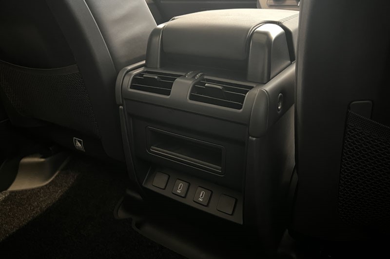  LAND ROVER DEFENDER 3.0 D350 X-Dynamic HSE 110 5dr Auto 5300774