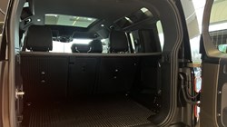 LAND ROVER DEFENDER 3.0 D350 X-Dynamic HSE 110 5dr Auto 5300768