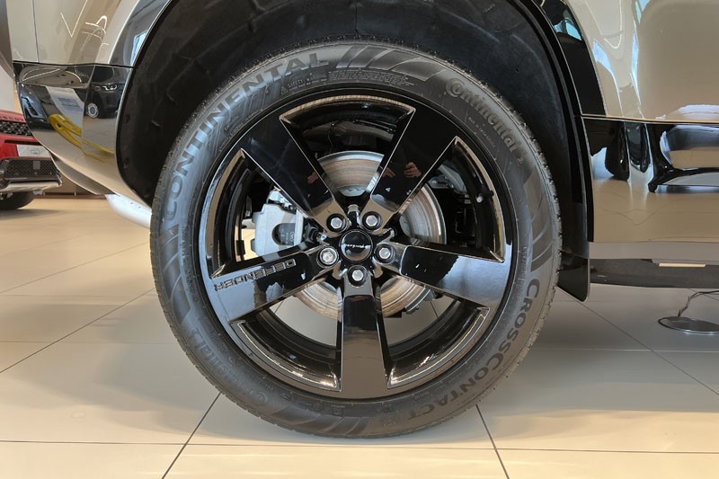  LAND ROVER DEFENDER 3.0 D350 X-Dynamic HSE 110 5dr Auto 5300763