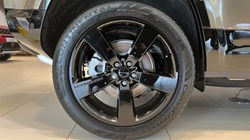 LAND ROVER DEFENDER 3.0 D350 X-Dynamic HSE 110 5dr Auto 5300763